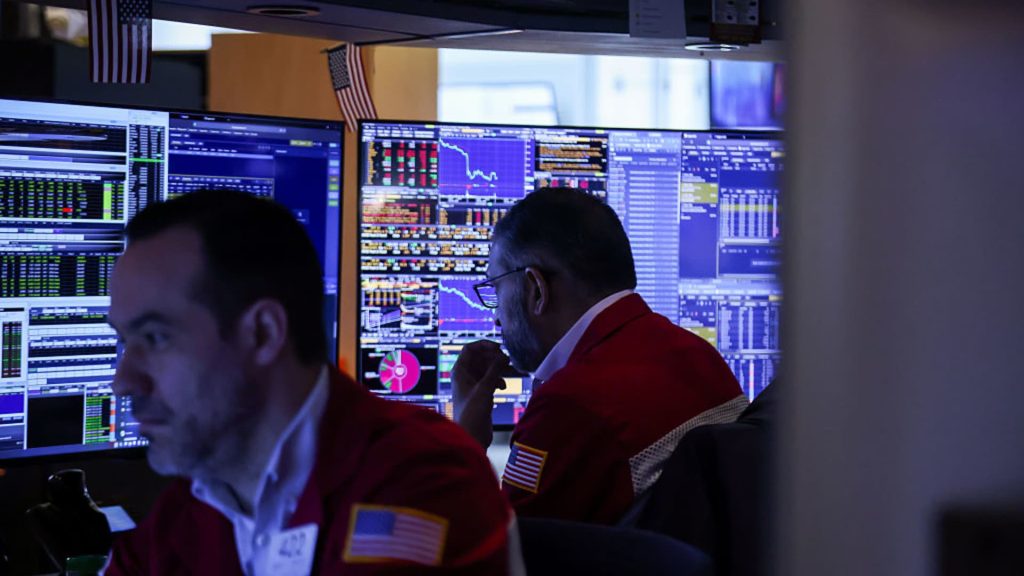 As stocks, bonds fall, fast-growing businesses could be winners again in 2022