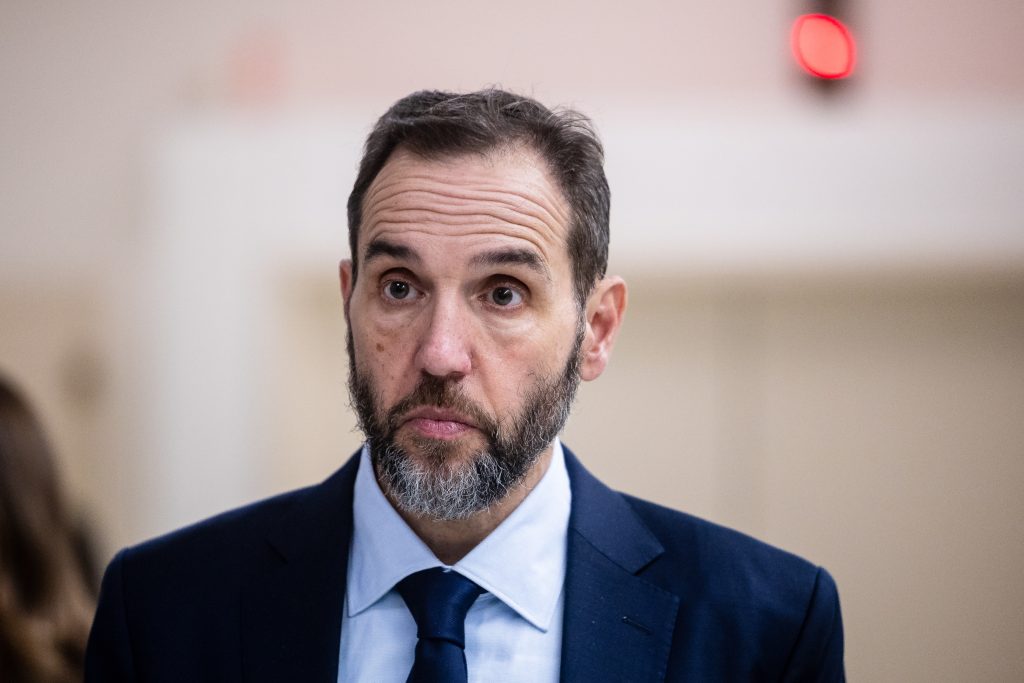 Biden-era DOJ memo: Trump hoarded classified documents related to his businesses