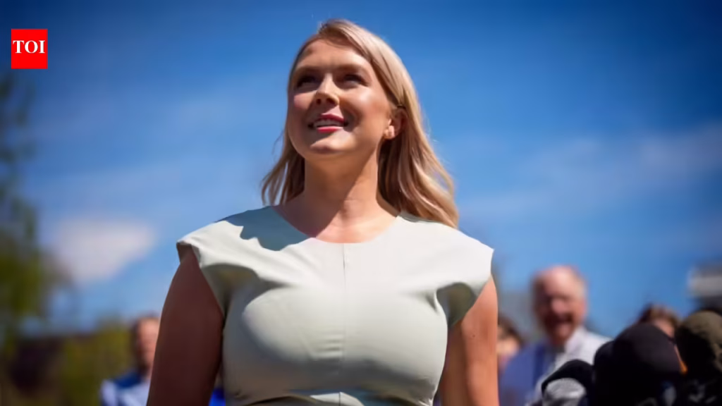 Carolyn Levitt criticizes NYT article criticizing Trump's $300 million White House ballroom: 'Never built anything...'