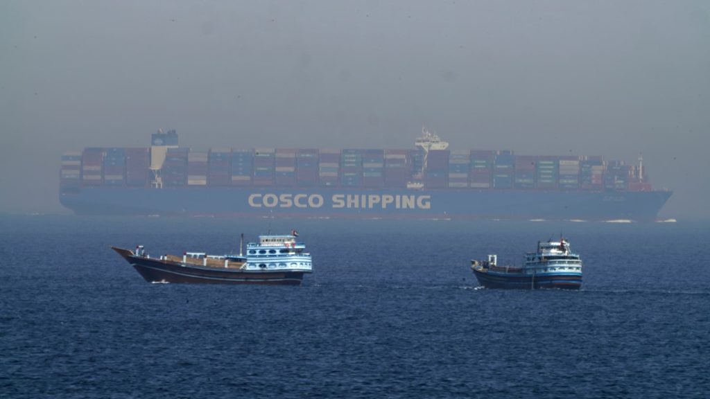Chinese suppliers warn of rising US prices due to Hormuz closure