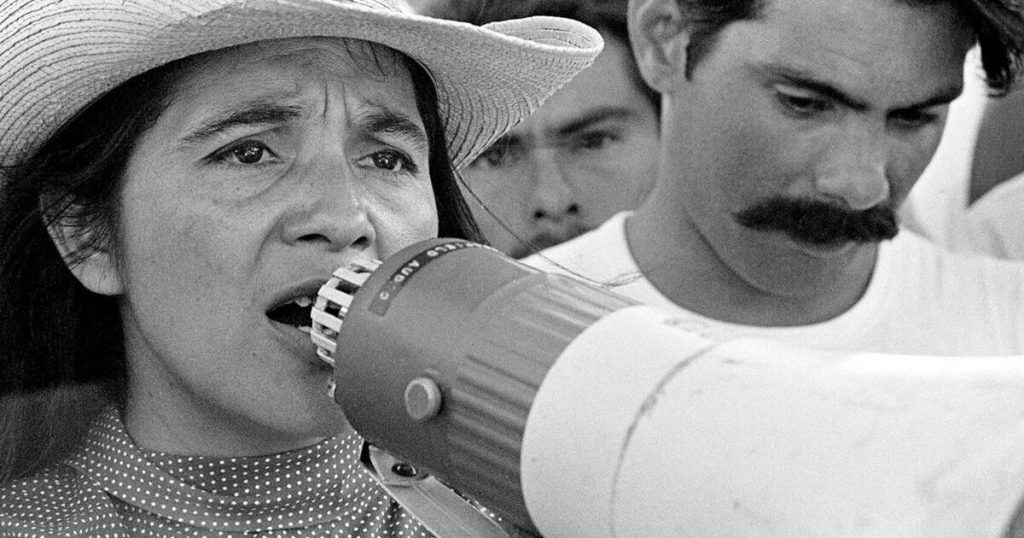 Comment: The grief behind the waterfall of Dolores Huerta photos online