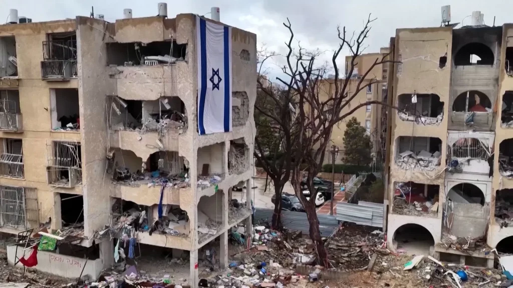 Drone reveals extent of Iranian missile damage in Israeli city of Arad News feed