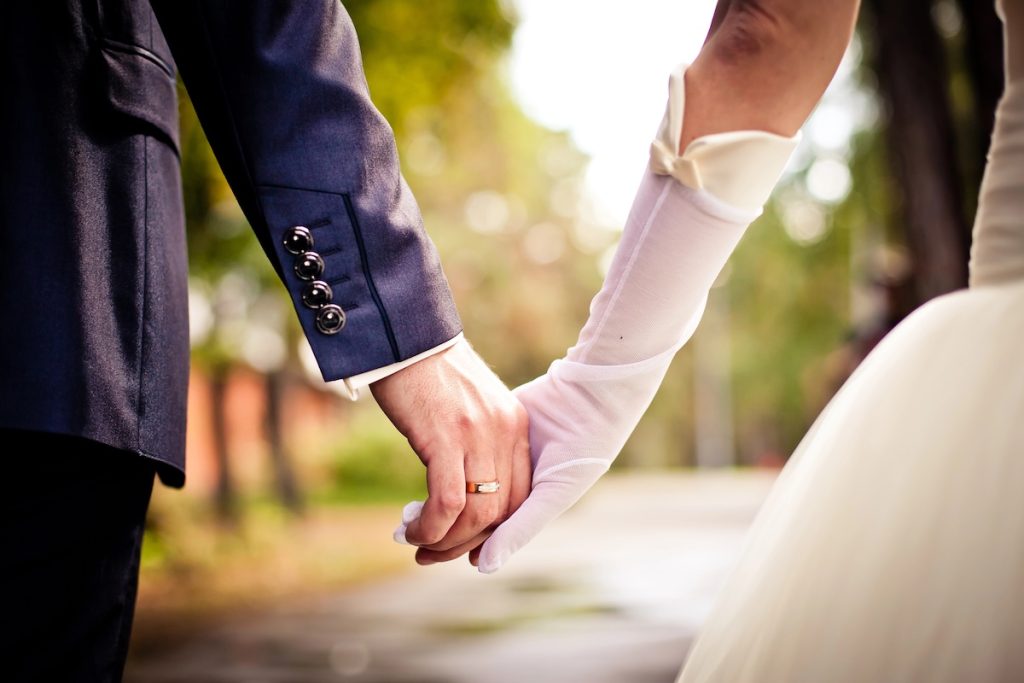How Non-Working Spouses Can Still Save for Retirement How Non-Working Spouses Can Still Save for Retirement