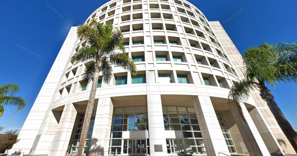 Hundreds of LA homes, businesses lose power during SoCal heat wave