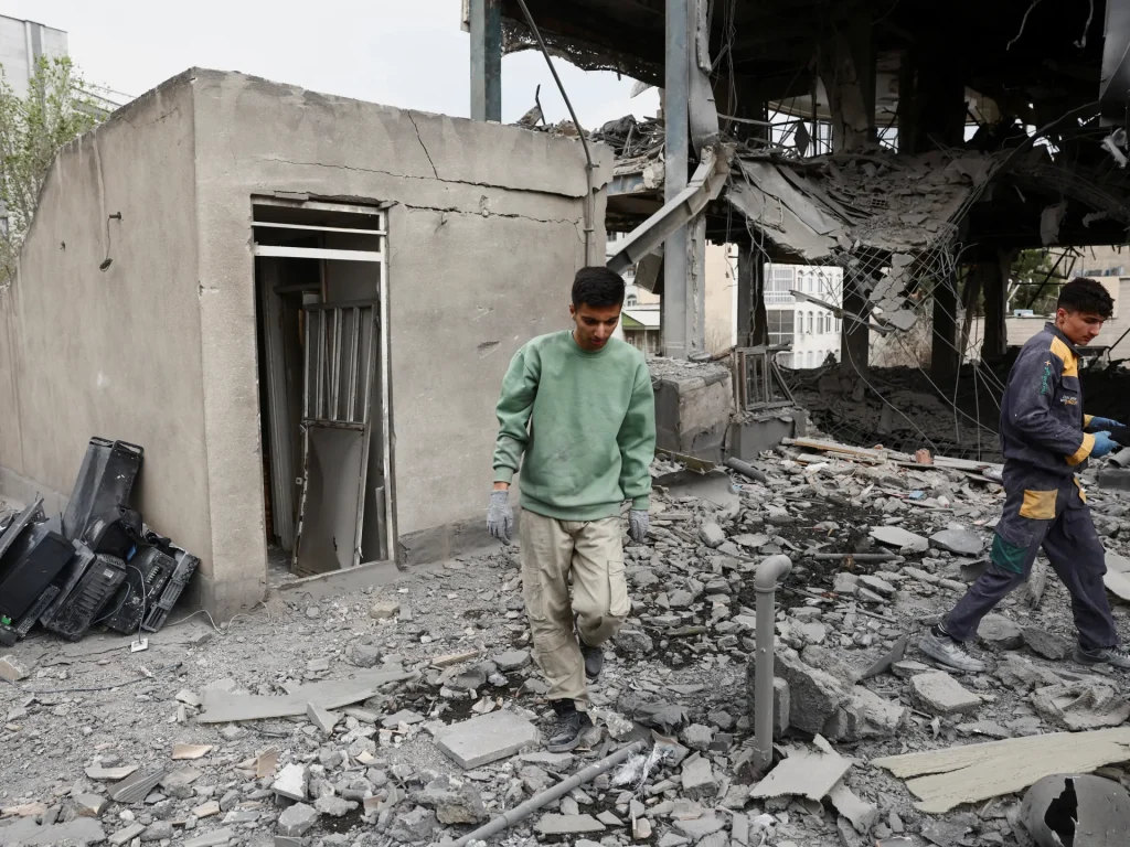 Iran accused America of plotting a ground attack, Israel intensified bombing. US-Israel war over Iran news