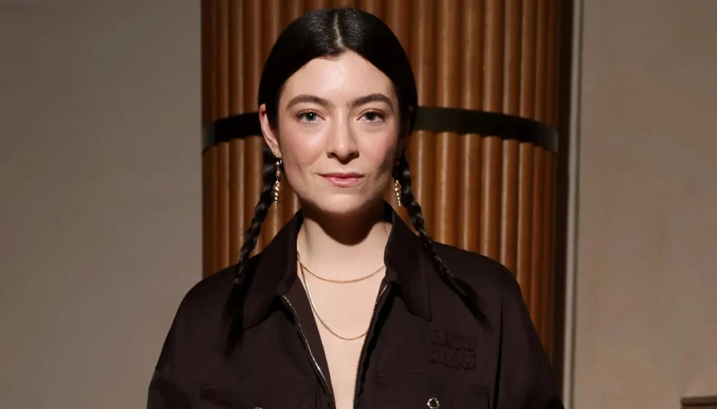 Lorde reaches out to 'spirit of openness' with latest career decision