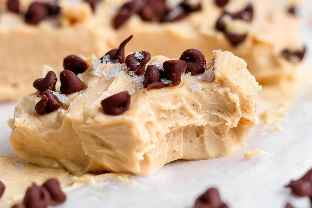 Peanut Butter Frozen Yogurt Chunks (4 ingredients!)