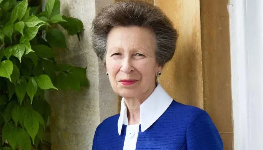 Princess Anne visits Kensington Palace