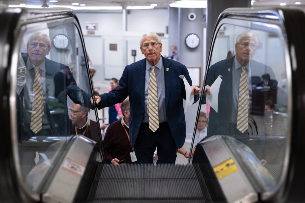 Republicans shy from going alone on Iran war financing