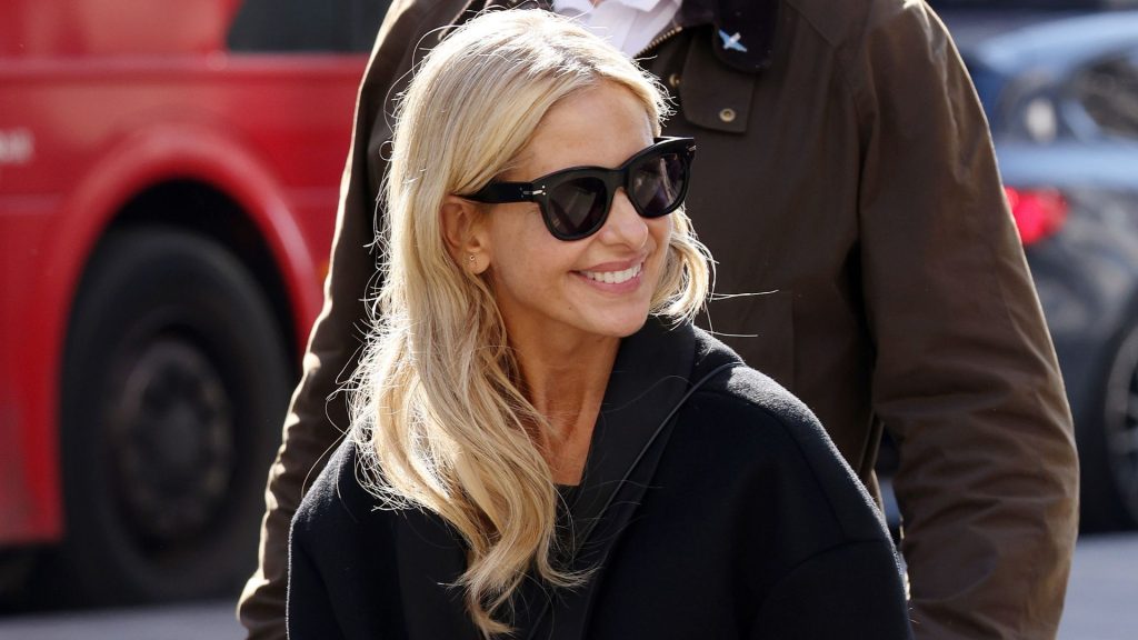 This timeless trainer style looks great with all types of jeans