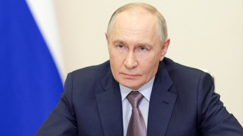 Top pro-Putin blogger makes sudden U-turn and calls for overthrow of dictator as furious attack upsets regime