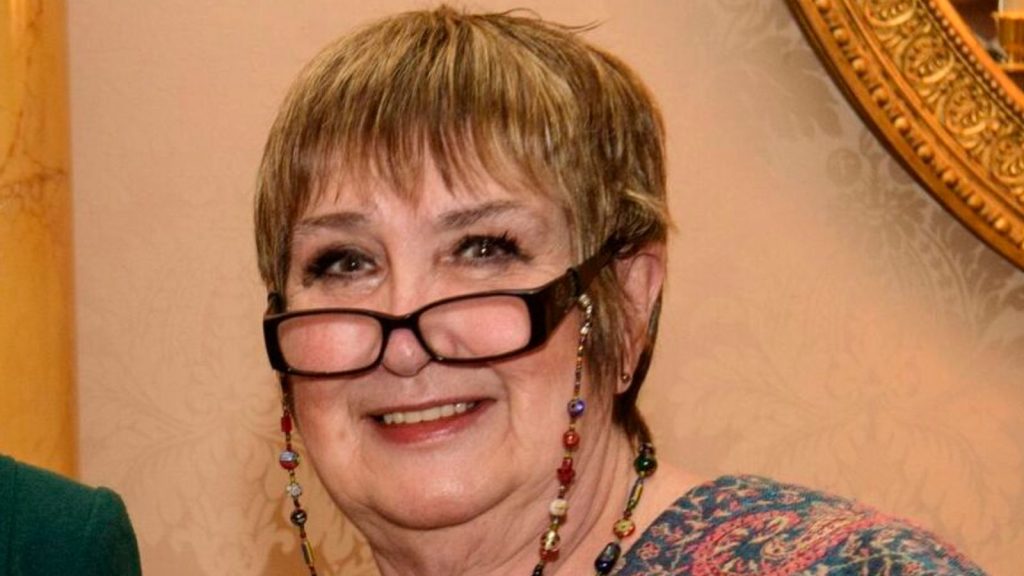 'We are all indebted to him': Tributes paid to much-loved broadcaster uk news