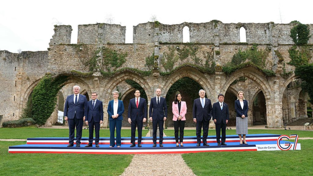 Why aren't emergency G7 meetings working?