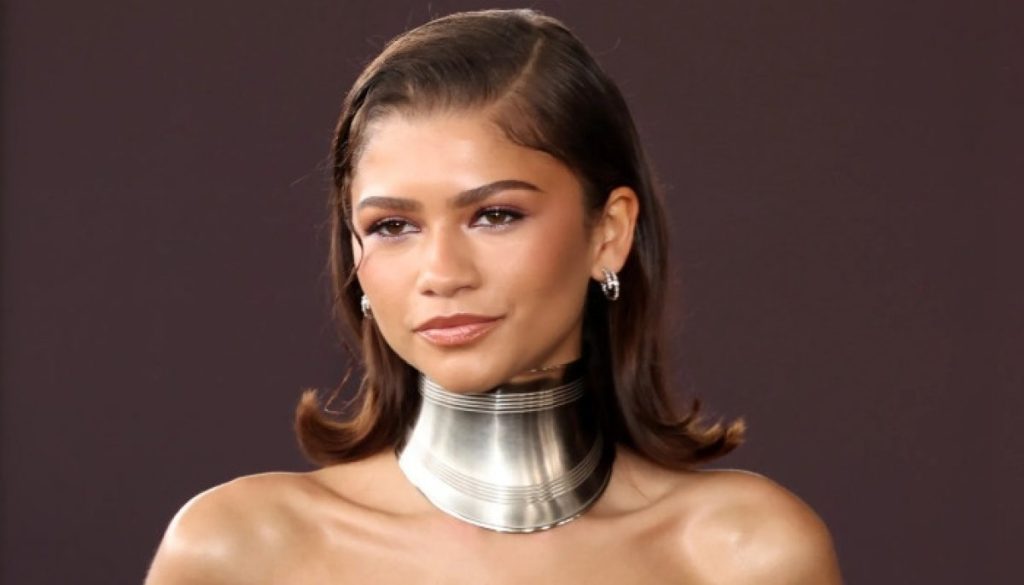 Zendaya plays with 'algorithm' amid Tom Holland marriage puzzle