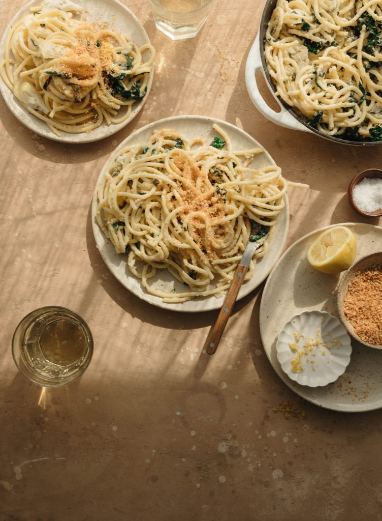 10 Simple Pasta Recipes With 10 Ingredients or Less (Easy, Delicious)