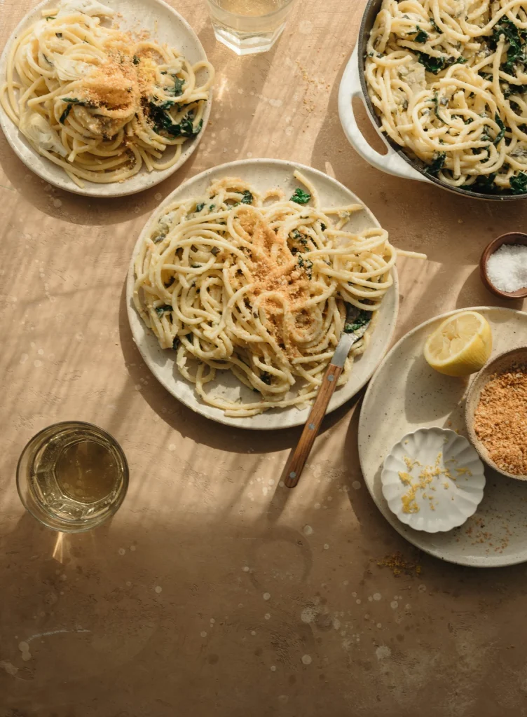 10 Simple Pasta Recipes With 10 Ingredients or Less (Easy, Delicious)