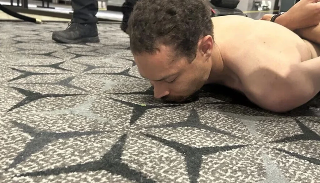 A tweet breaks the Internet, fueling conspiracy theories