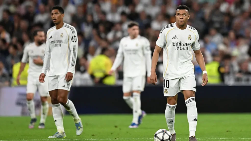 After the draw with Verona, Real Madrid gave Barcelona a big chance for the La Liga title. football news