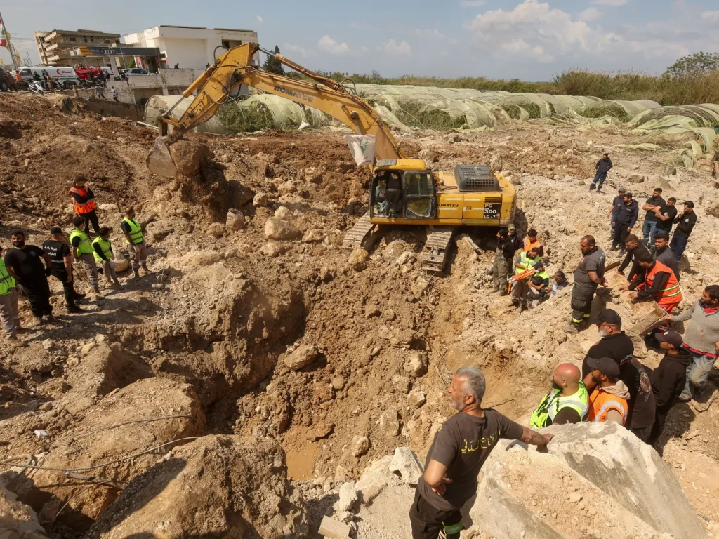 Anger increased in Lebanon over the breaking of the statue of Jesus by an Israeli soldier. Israel attacks Lebanon News