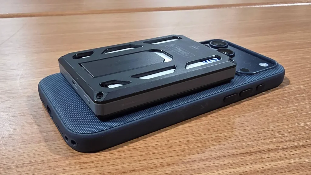 As an Android user, this MagSafe wallet is the most obvious reason why Qi2 magnets should not be ignored