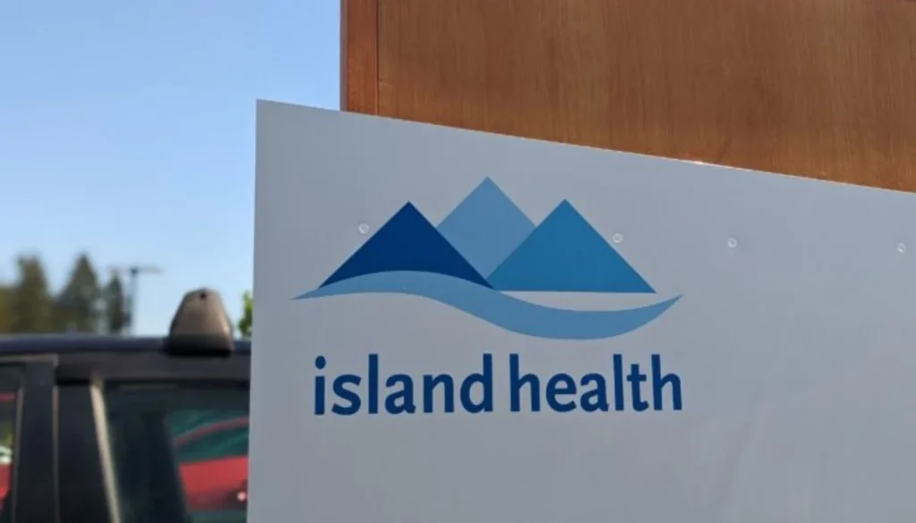 B.C.'s Island Health faces criticism over new hospital policy to hire responsible physicians