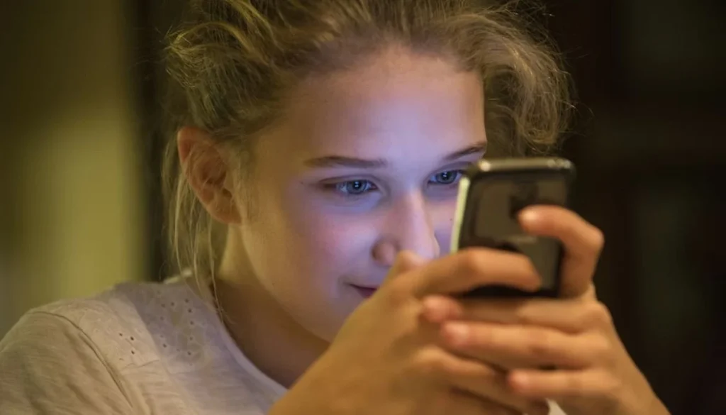 Blue light’s impact on sleep is less than anticipated Blue light's impact on sleep is less than anticipated