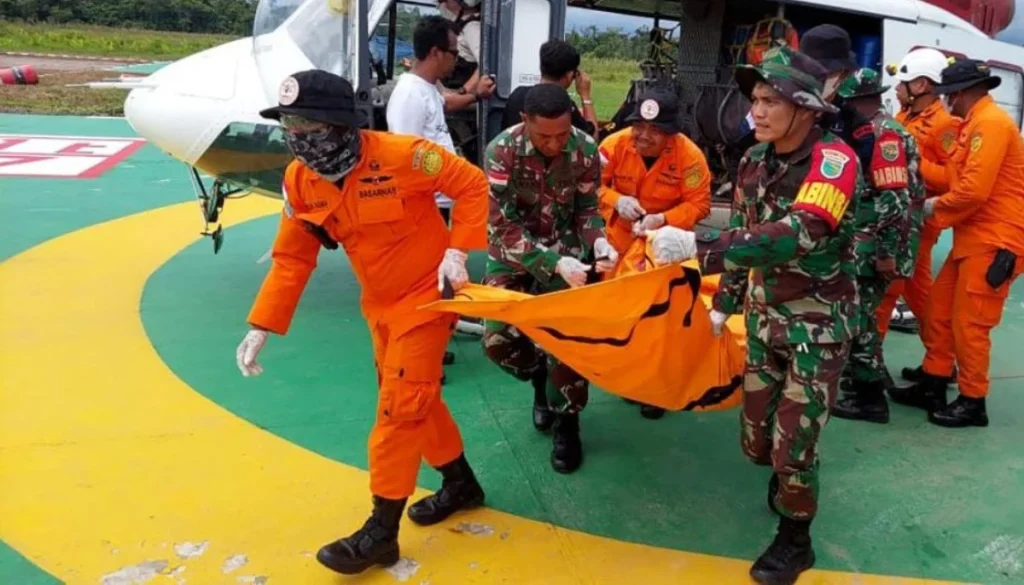 Eight killed when helicopter crashes minutes after takeoff on Borneo island