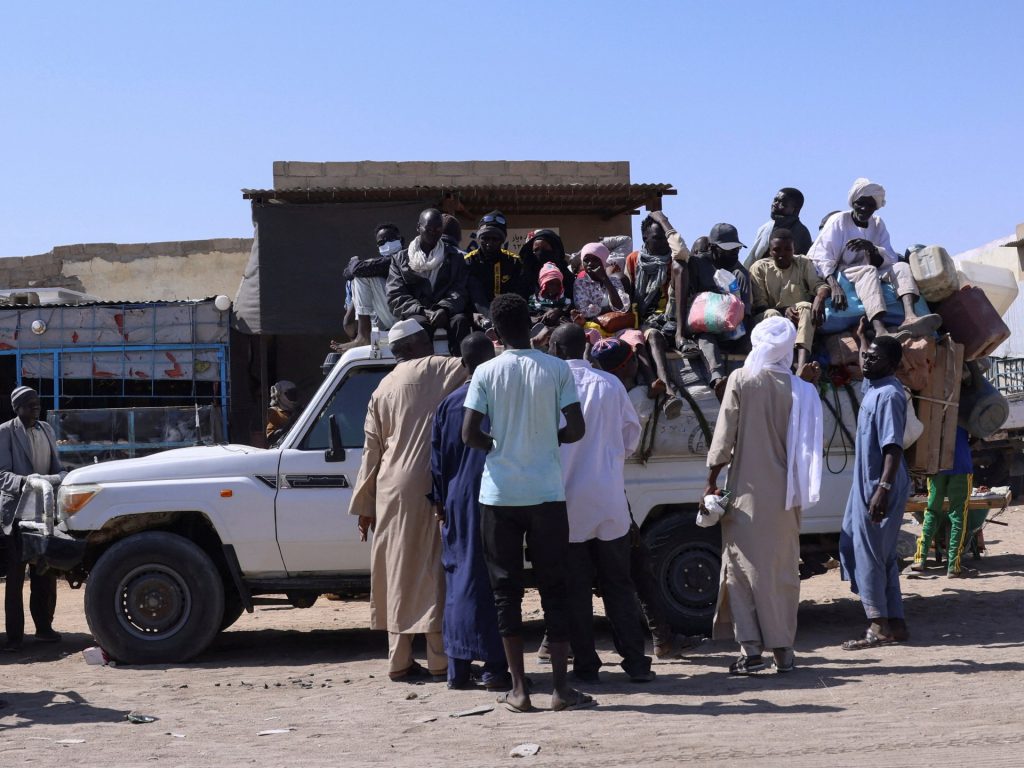 Families forced to migrate due to famine in Sudan. sudan war news