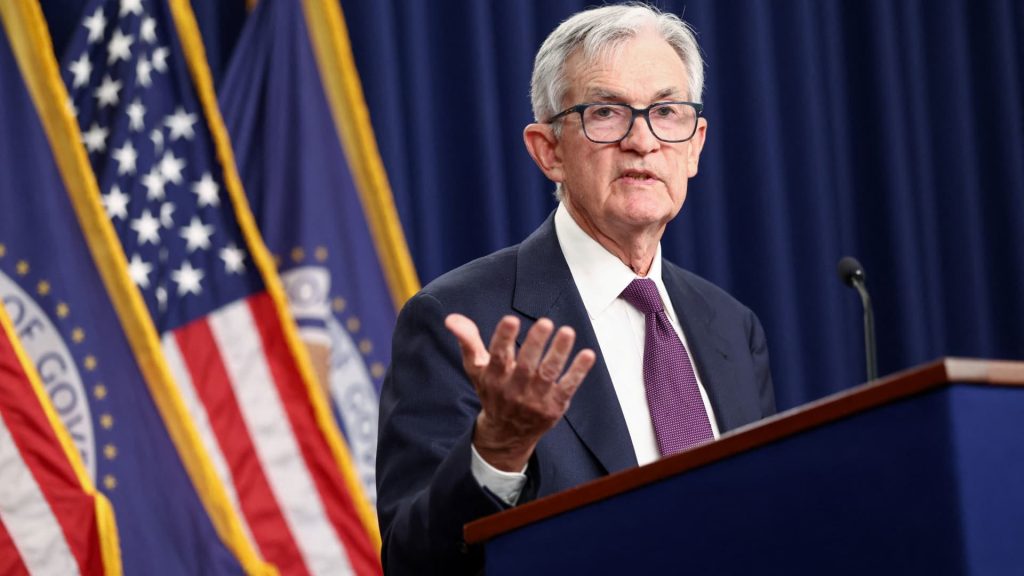 Fed keeps rates stable amid disagreement