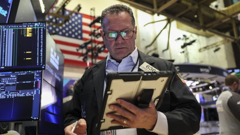 Fiscal yields ease as Middle East conflict remains in focus