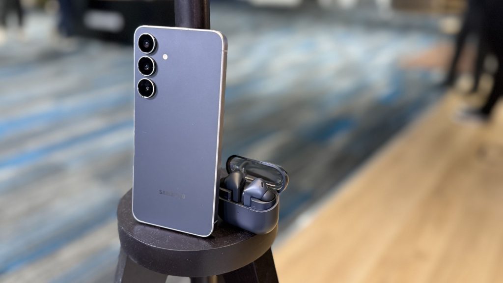 Galaxy S26 FE reportedly appears for early chip performance tests