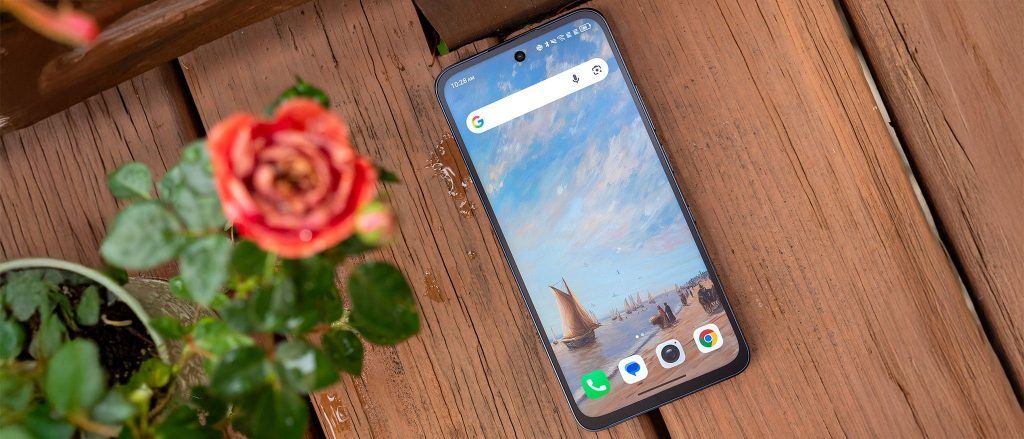 I never thought I'd see a $199 phone again, yet the TCL NXTPAPER 70 Pro is better than phones twice the price