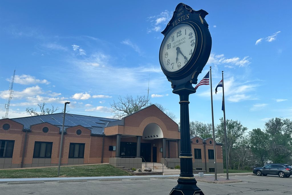 Missouri city fires half its city council over data center deal