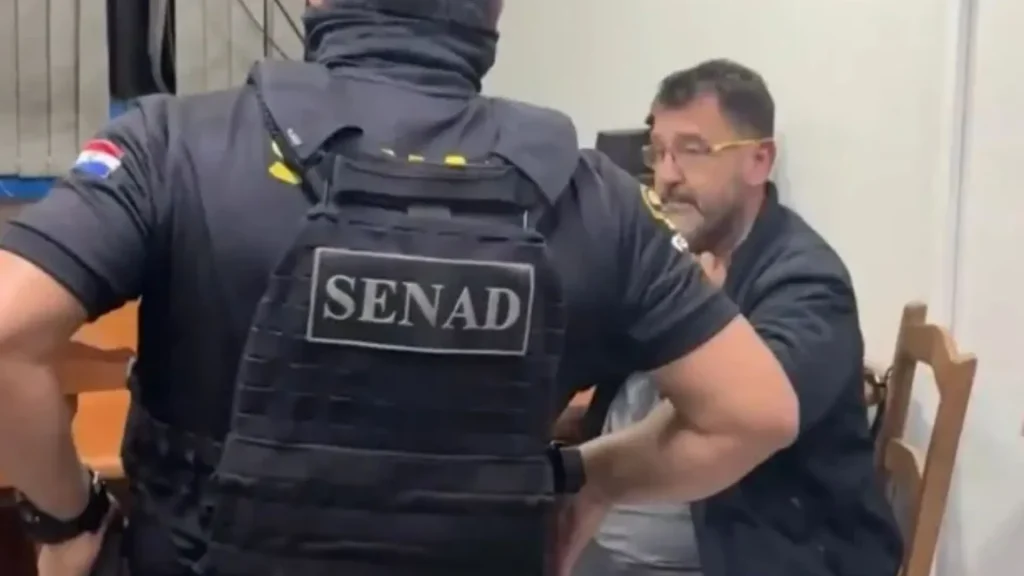 Murderous husband who murdered his ex-wife and lived with new family under a fake name is caught after 30 years on the run