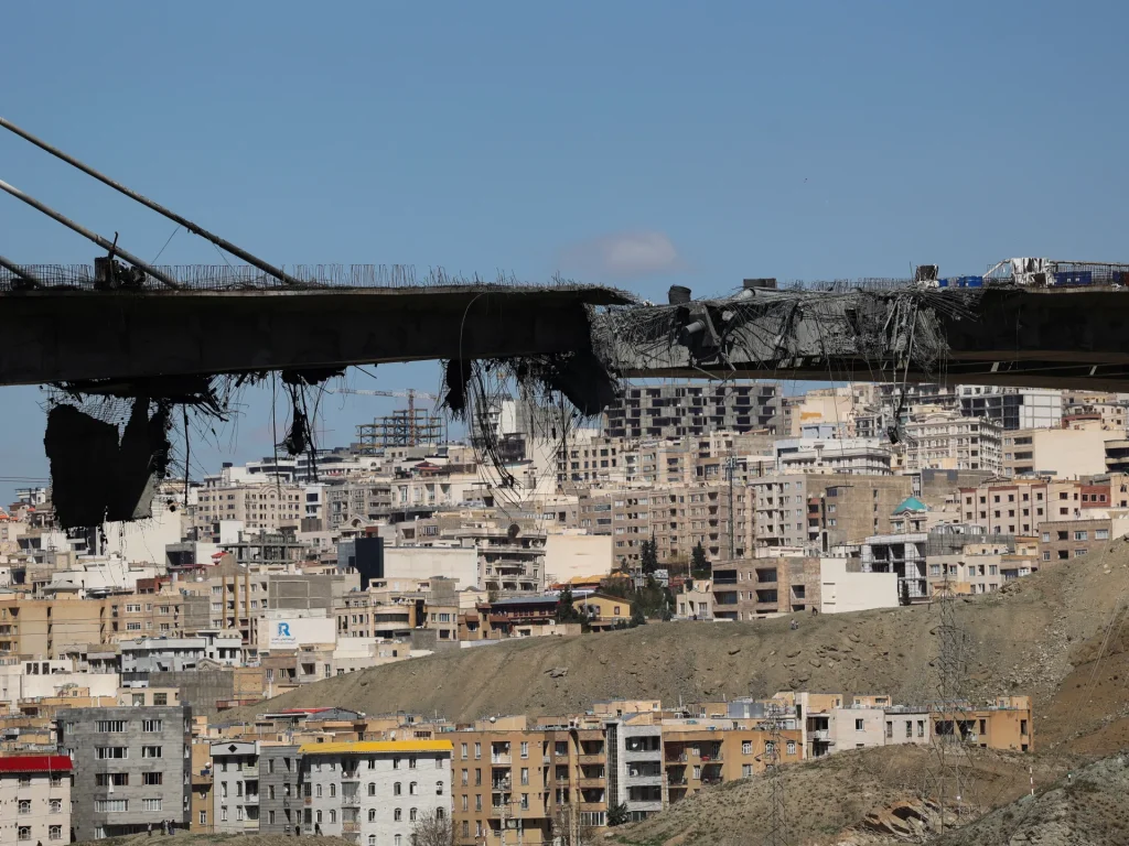 'No end in sight' if Trump acts on threat to destroy Iran's infrastructure US-Israel war over Iran news