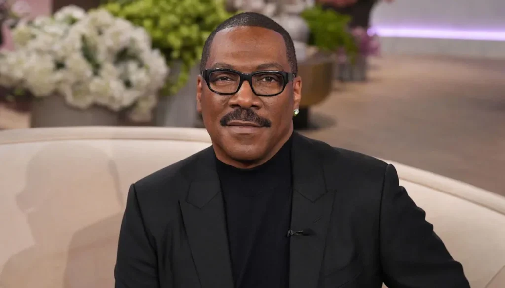 'Norbit' star Eddie Murphy almost tears up during Life Achievement Award speech