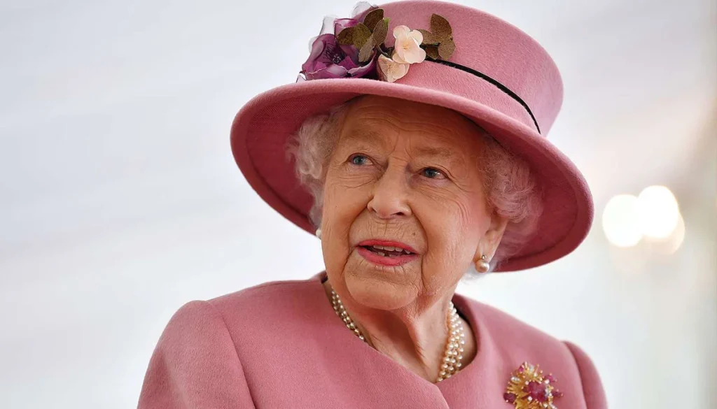 Palace removes unseen photos of Queen Elizabeth II on her 100th birthday