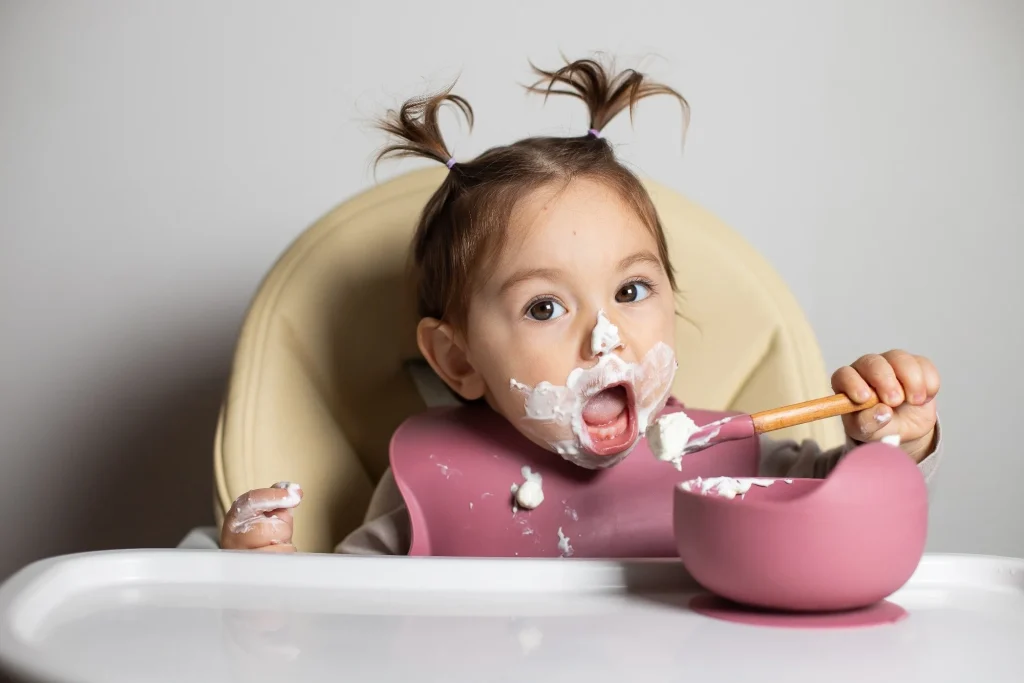 Pediatricians say plain curd is safe to include in baby's diet up to 6 months
