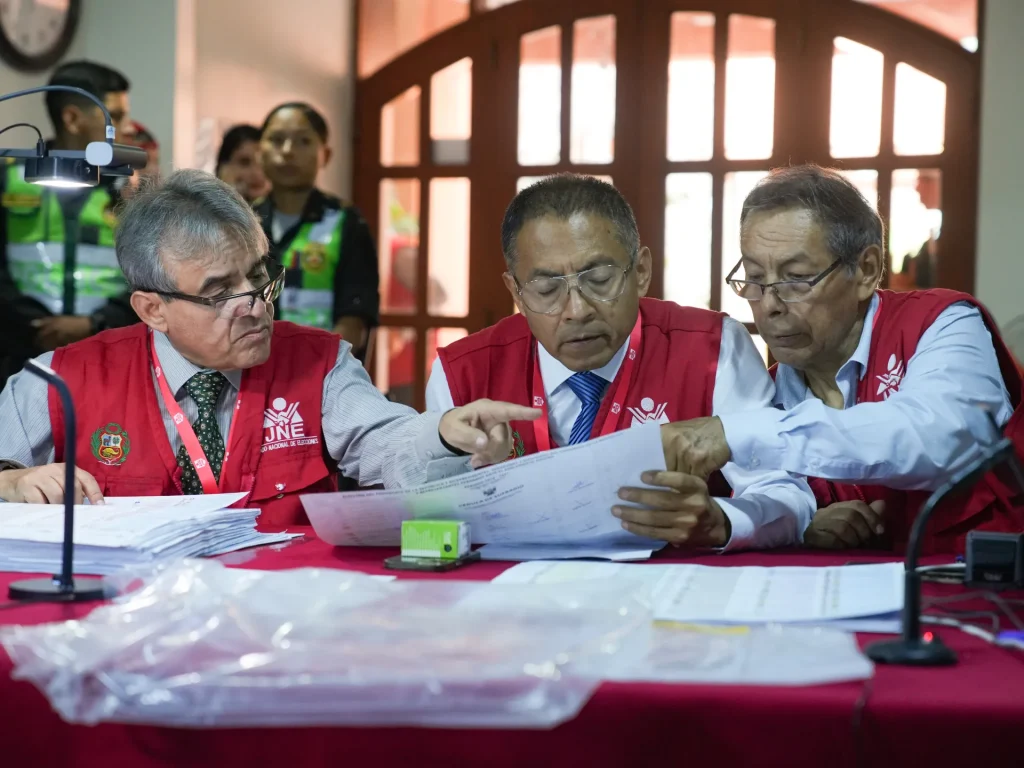Police raid Peru's election officials after outrage over slow vote counting. election news