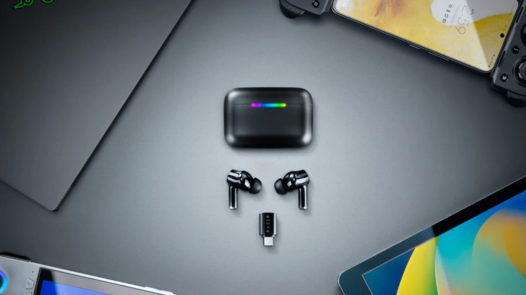 Razer's new gaming earbuds come with a case that pulls its weight