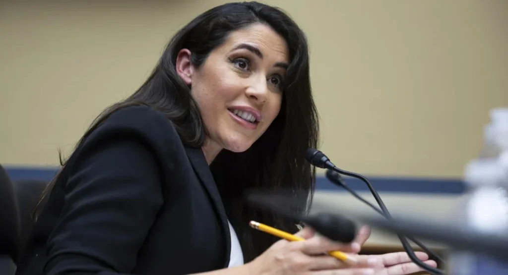 Rep. Anna Paulina Luna makes shocking UFO revelation: 'I have seen things of non-human origin'