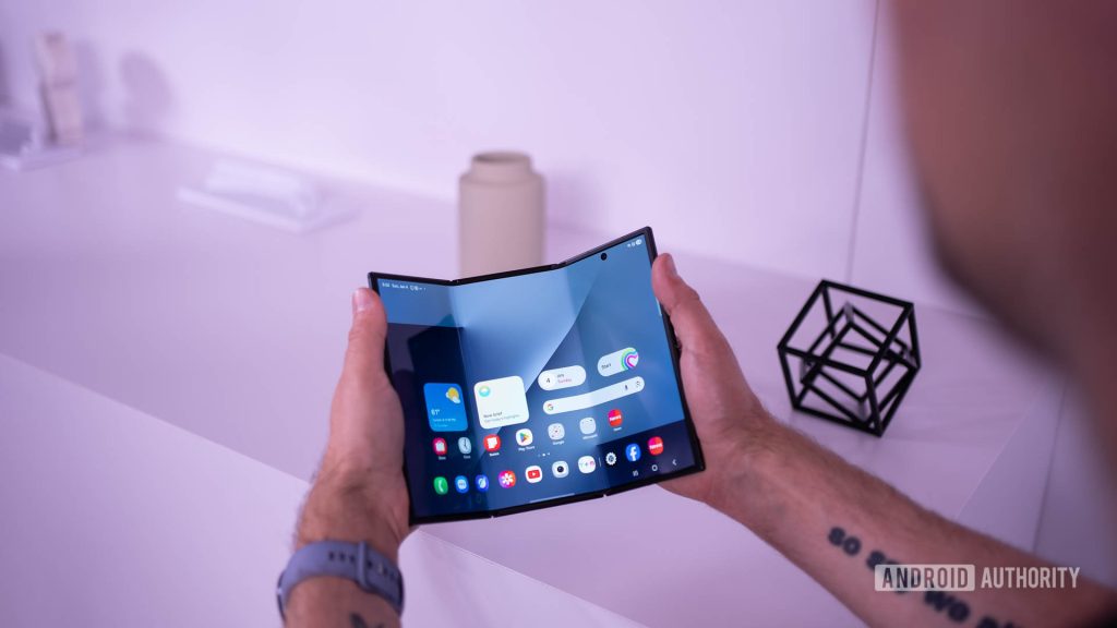 Samsung sued in US over Galaxy Z Fold and Flip lineup