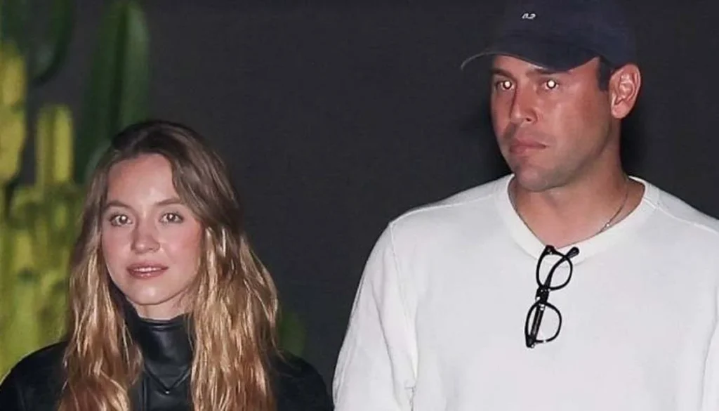Sidney Sweeney, Scooter Braun pack on the PDA amid marriage rumors