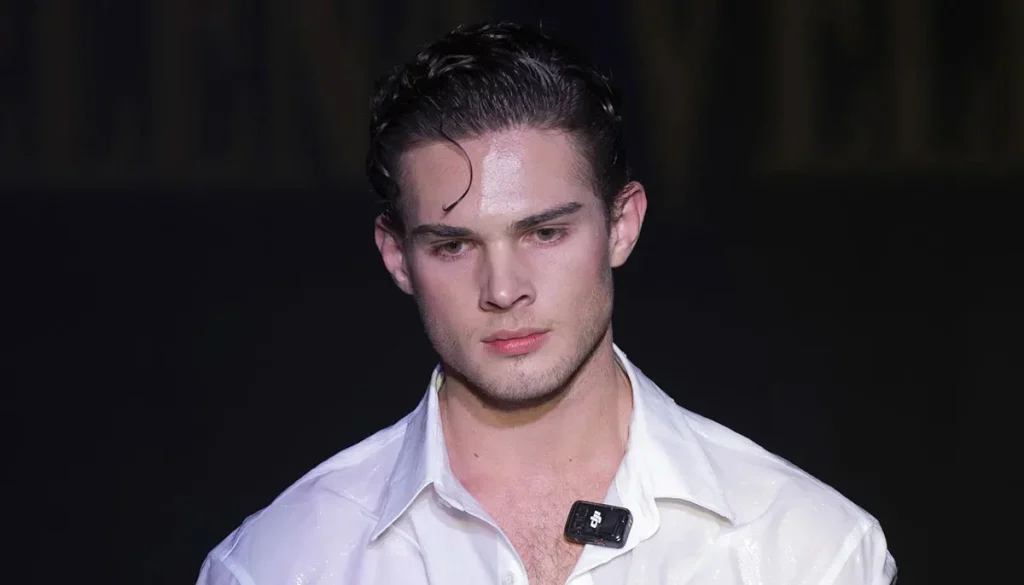 Surgeon spots big red flags in young influencer's before and after look