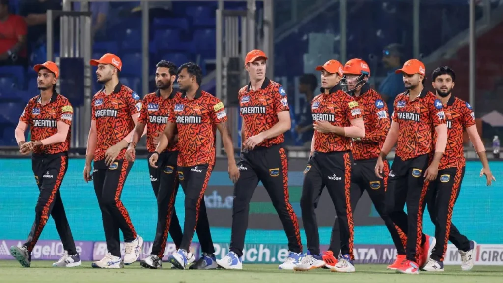 The former Mumbai Indians fast bowler has officially joined SRH in IPL 2026 as a surprise replacement… The former Mumbai Indians fast bowler has officially joined SRH in IPL 2026 as a surprise replacement…
