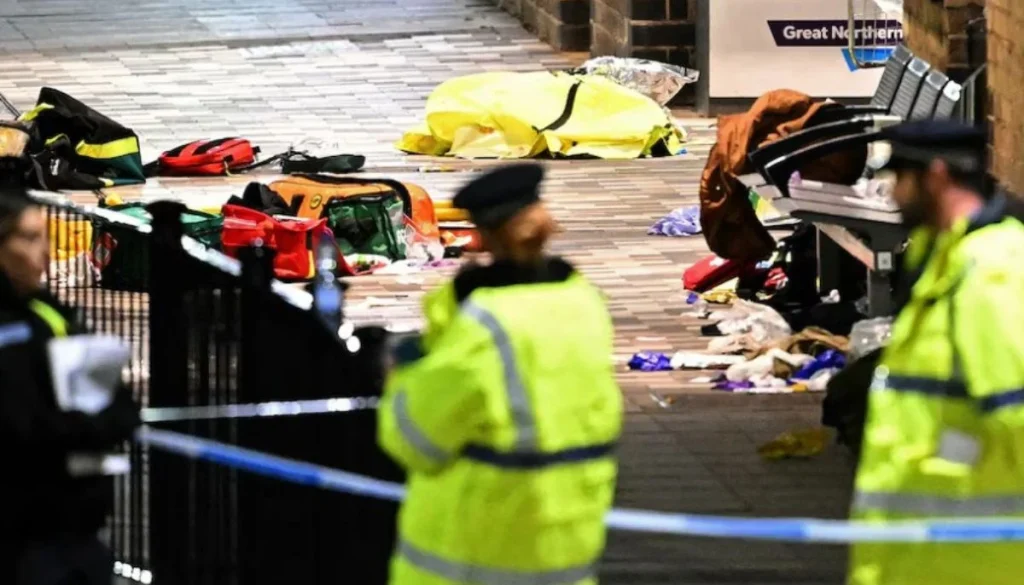 The suspect has been arrested after attacking two people with a knife near Golders Green, north London, the Met Police report