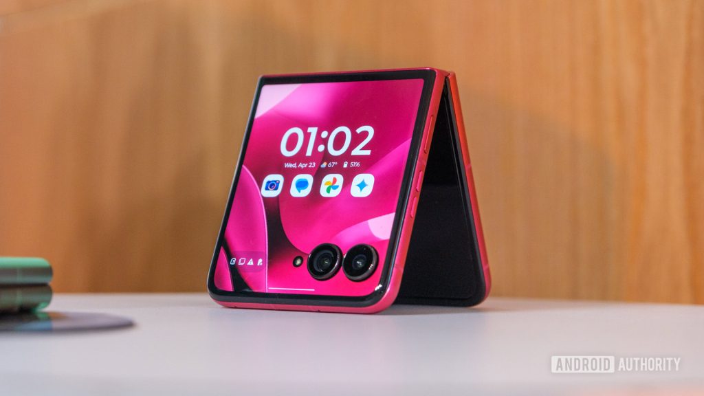 This 62% discount on the Motorola Razr Plus 2025 is incredible! This 62% discount on the Motorola Razr Plus 2025 is incredible!