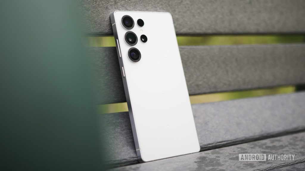 This unique underwater feature is available in Galaxy S25 Ultra