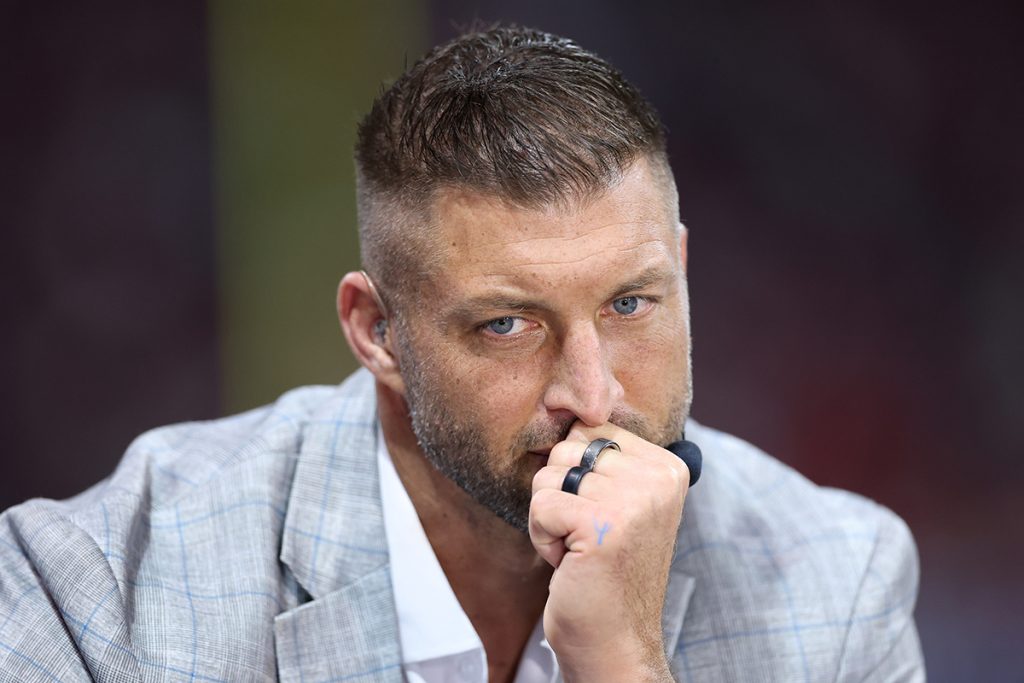 Tim Tebow announces father's death: 'We know exactly where he is... He's home'