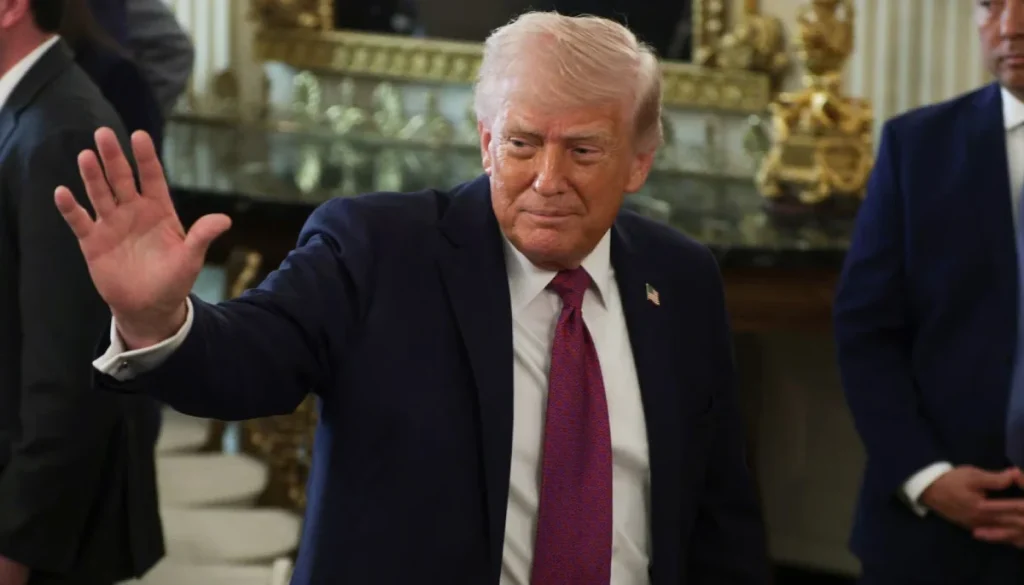 Trump extends ceasefire with Iran ahead of deadline as talks with Pakistan stall